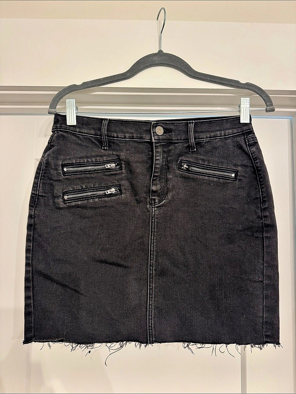 Banana Republic Denim Mini Skirt Black Size 4R